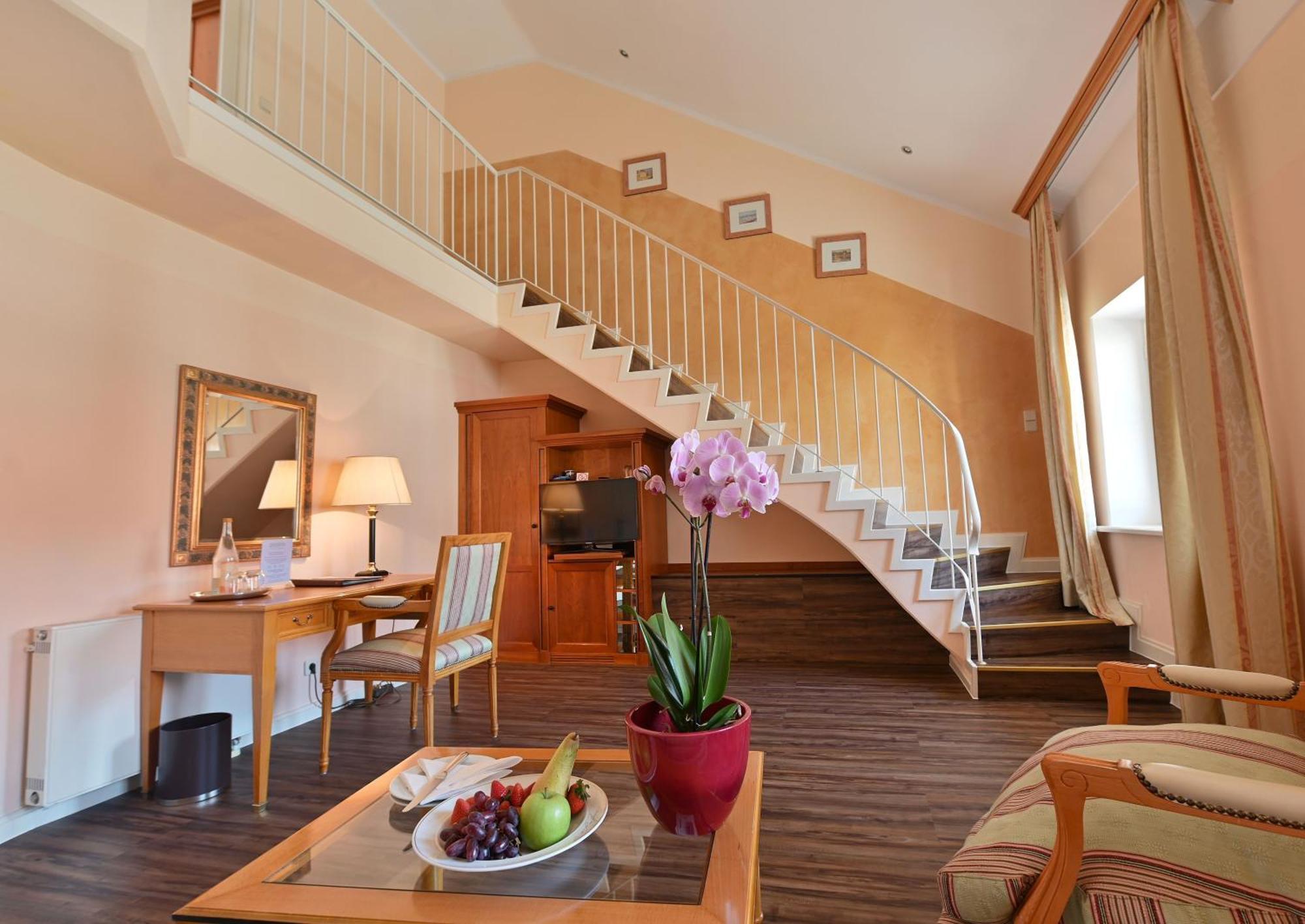Residenz Heinz Winkler Hotel Aschau im Chiemgau Room photo