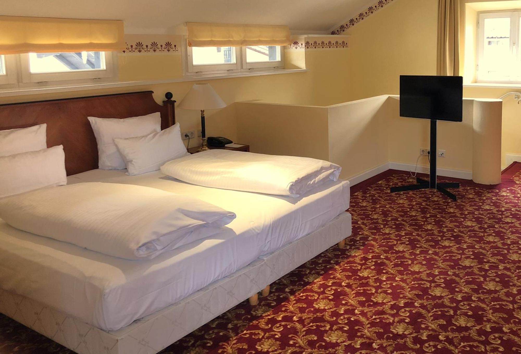 Residenz Heinz Winkler Hotel Aschau im Chiemgau Room photo