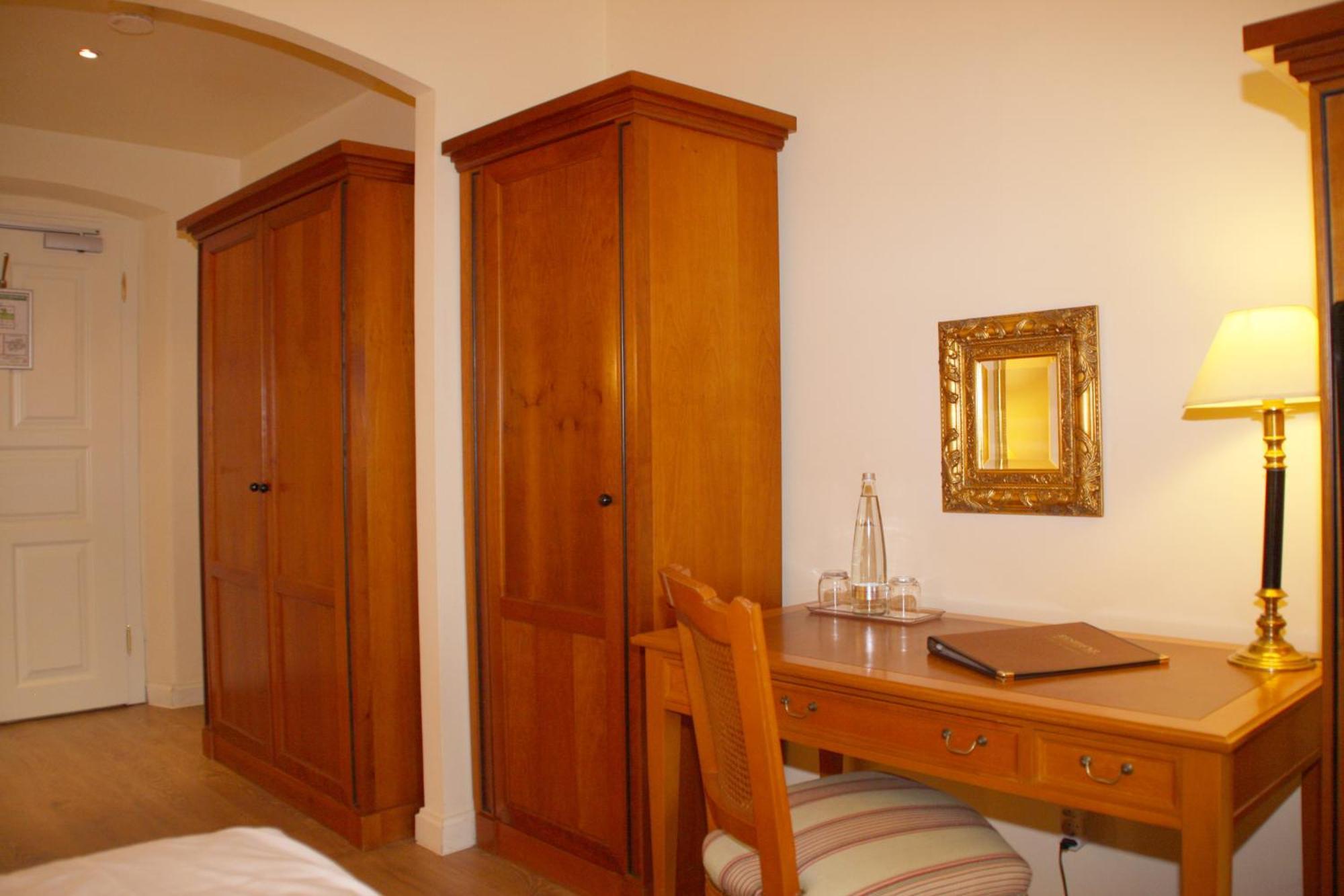 Residenz Heinz Winkler Hotel Aschau im Chiemgau Room photo